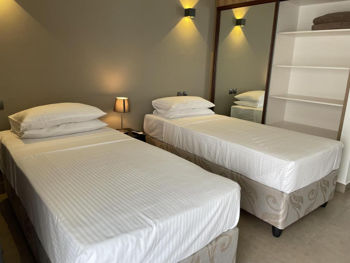 B Holiday Apartments Beau Vallon  Exterior photo